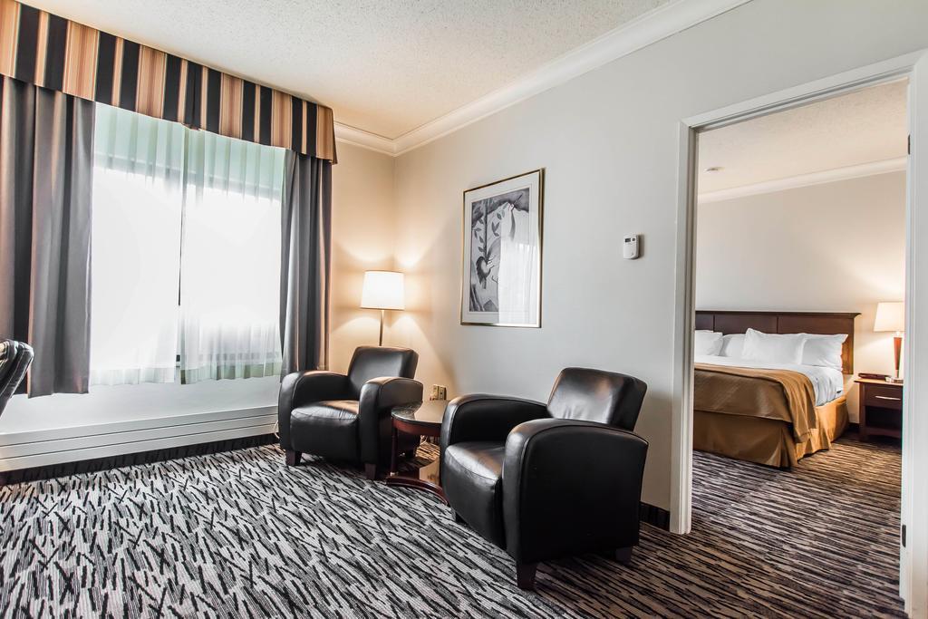 Quality Inn & Suites Garden Of The Gulf Съмърсайд Екстериор снимка