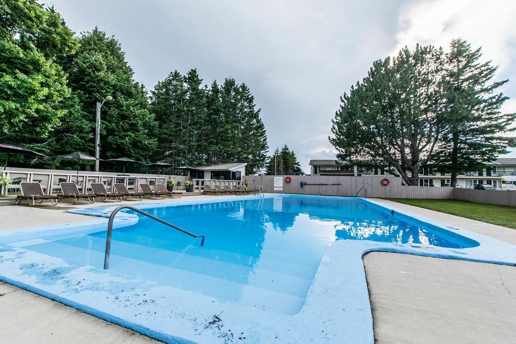 Quality Inn & Suites Garden Of The Gulf Съмърсайд Екстериор снимка