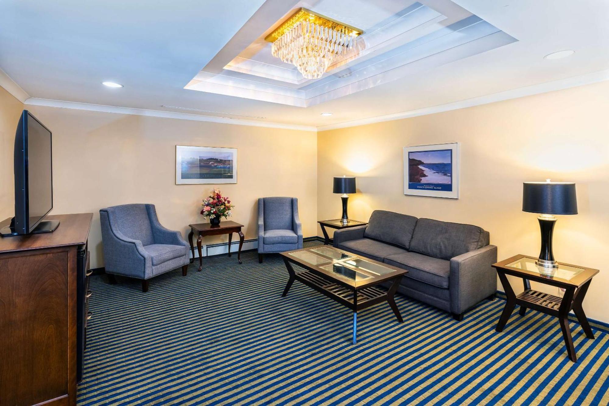 Quality Inn & Suites Garden Of The Gulf Съмърсайд Екстериор снимка