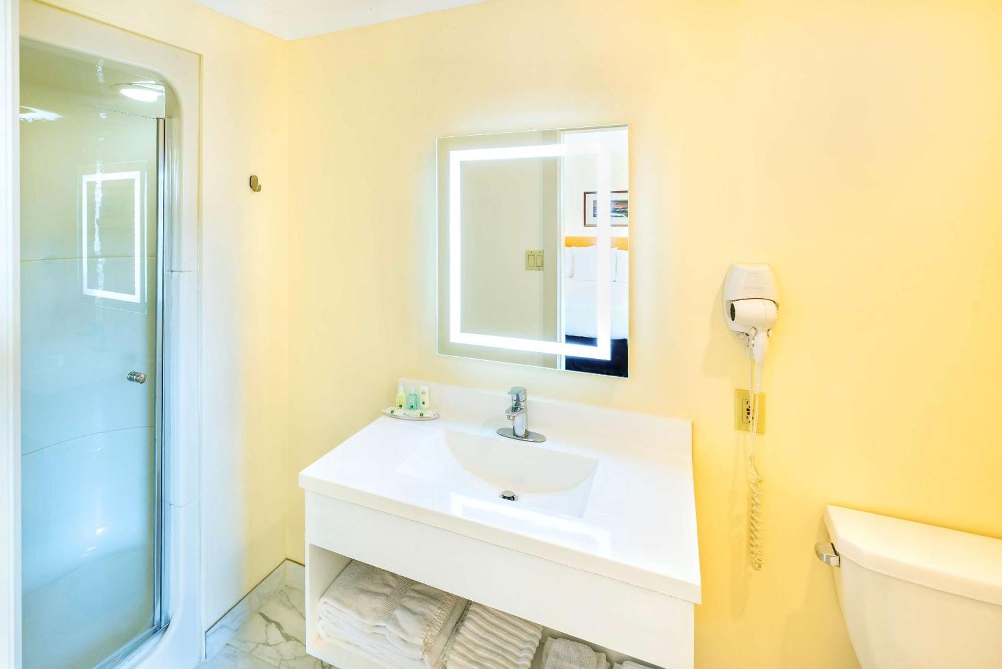 Quality Inn & Suites Garden Of The Gulf Съмърсайд Екстериор снимка